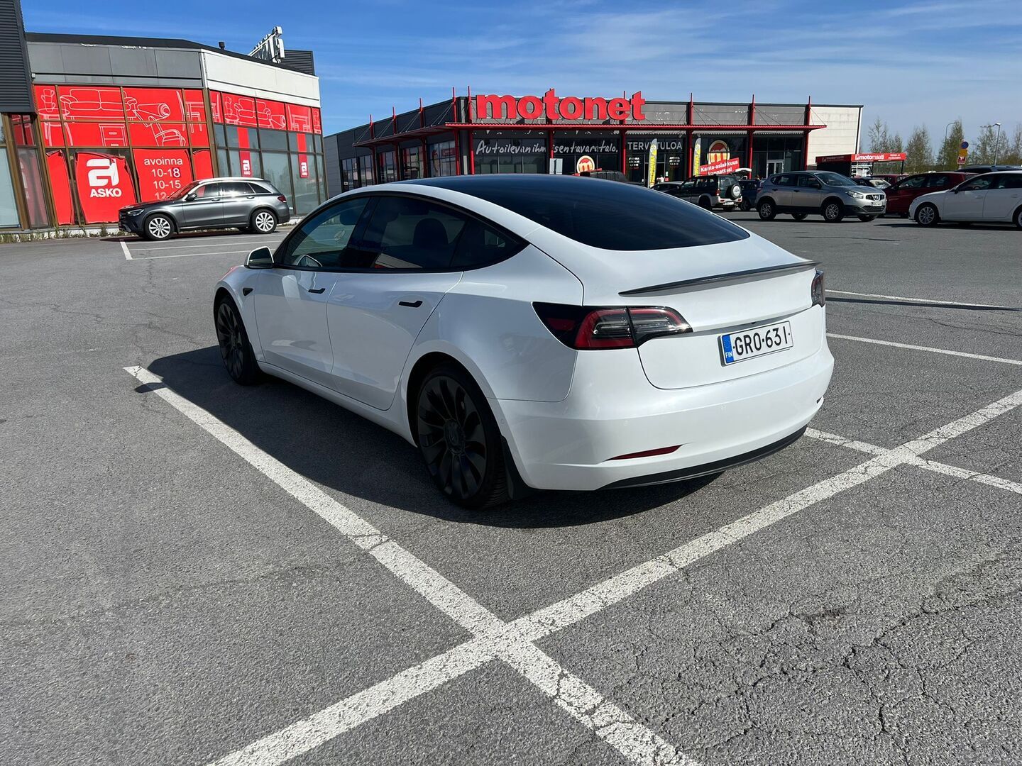 TESLA Model 3 2022