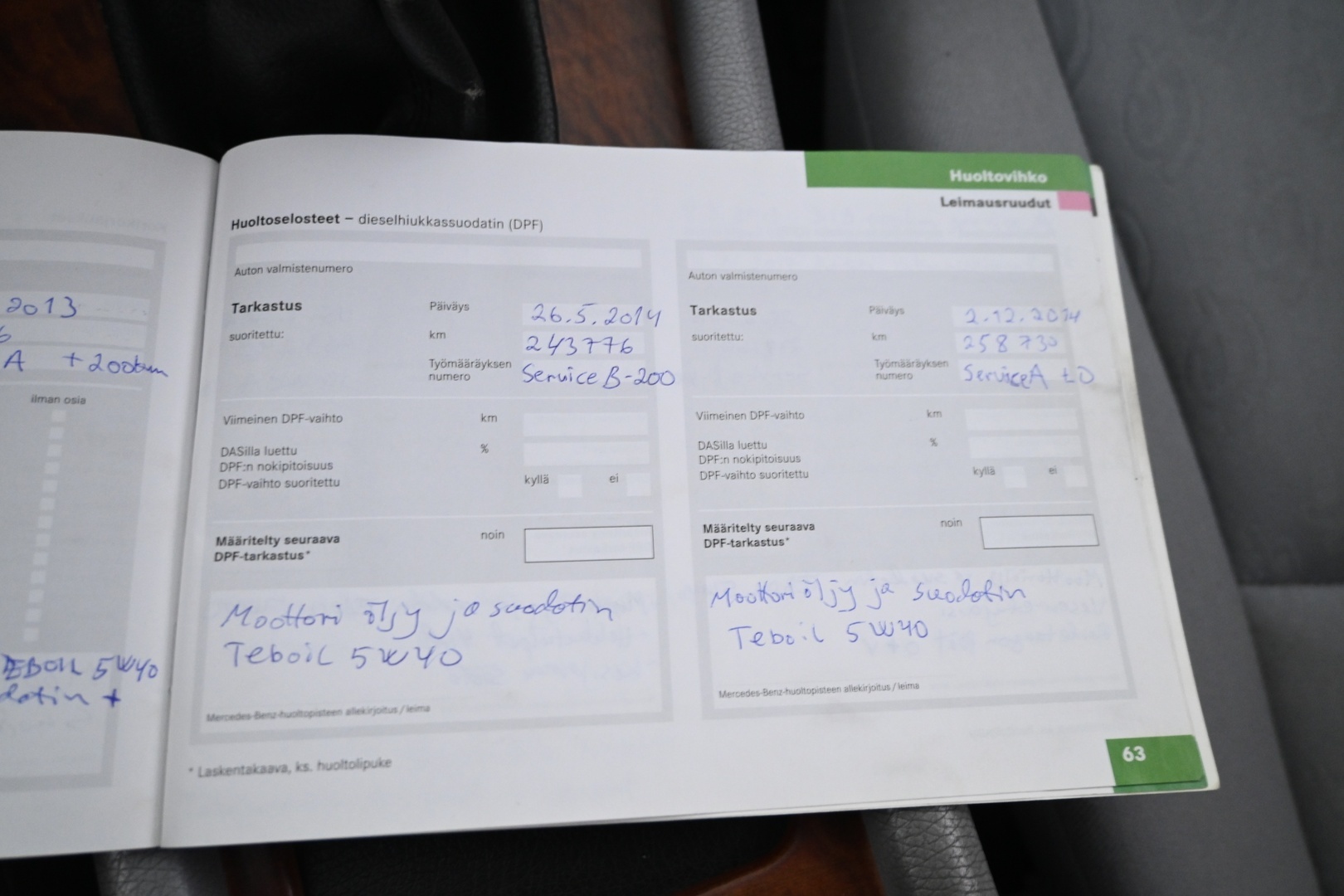 MERCEDES-BENZ C 2004