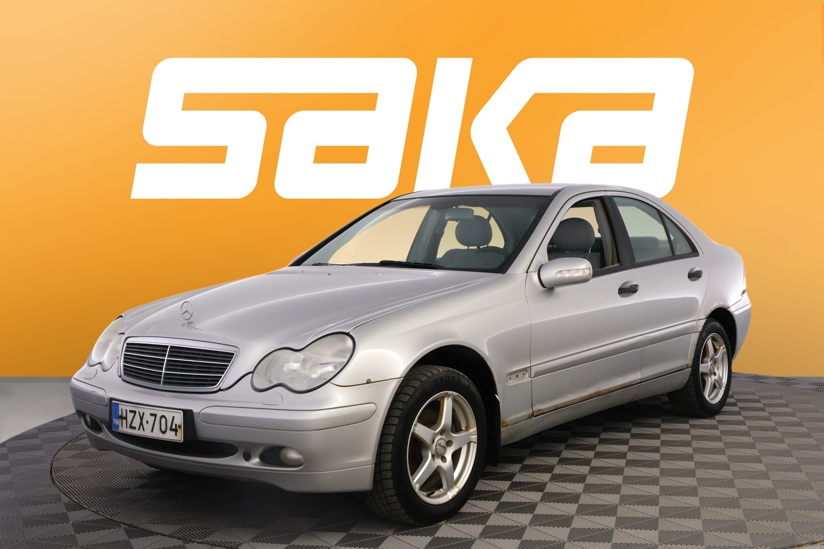 MERCEDES-BENZ C 2004