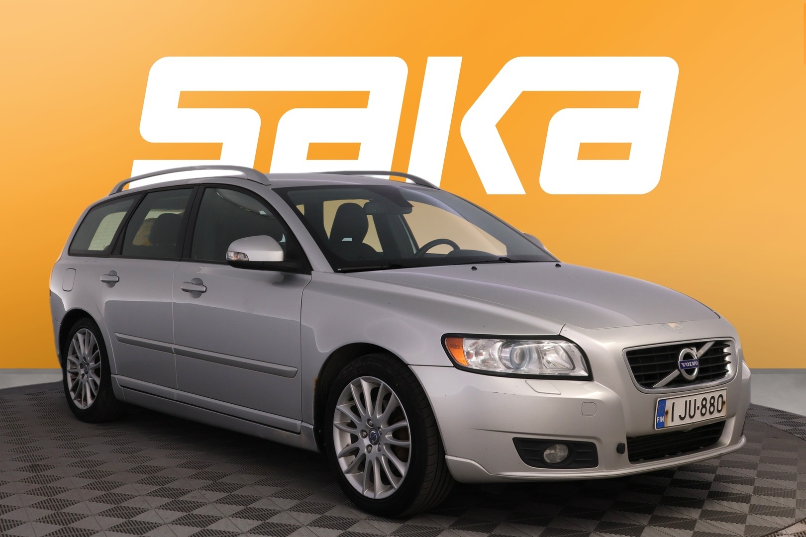 VOLVO V50 2011