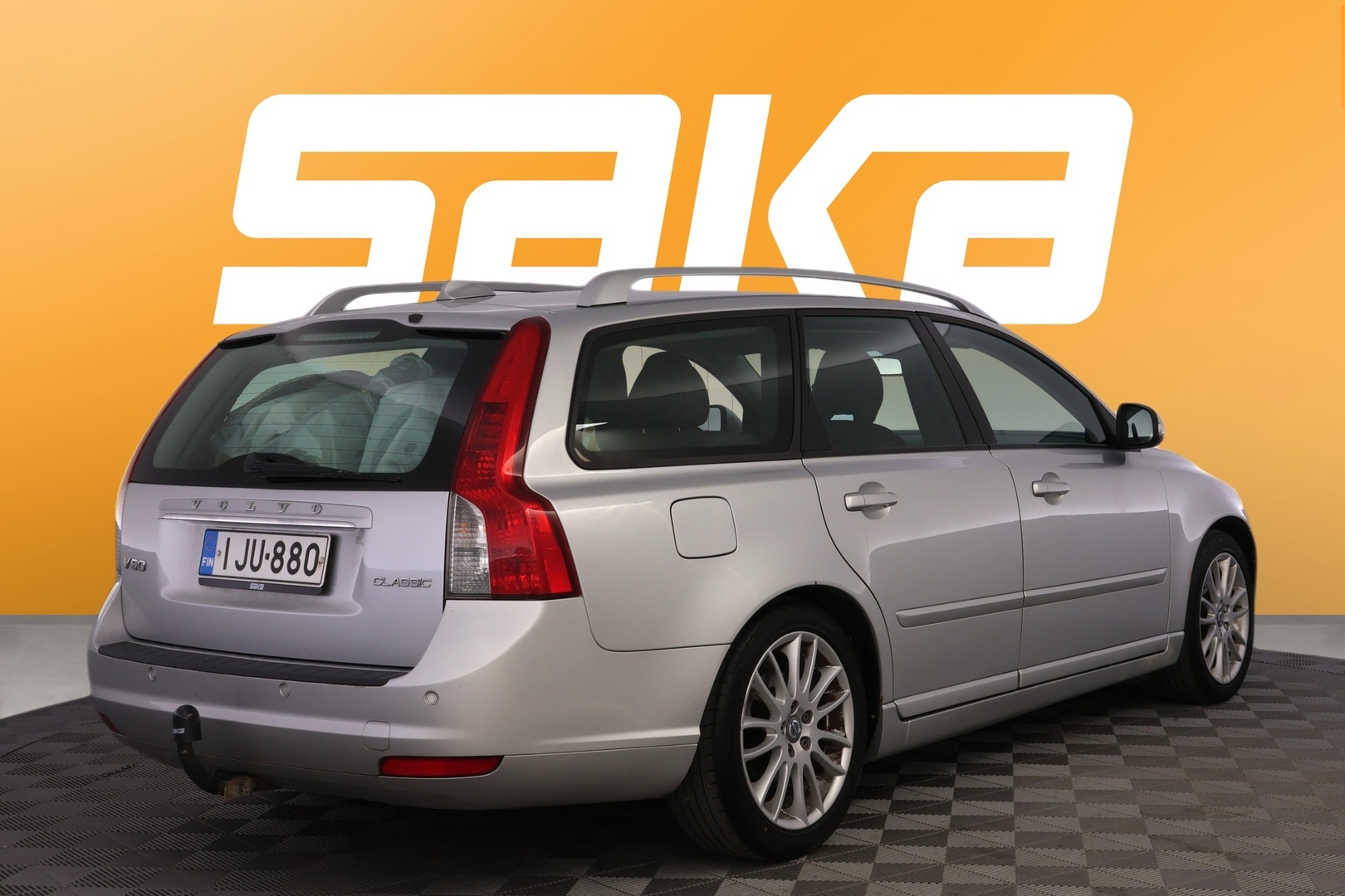 VOLVO V50 2011
