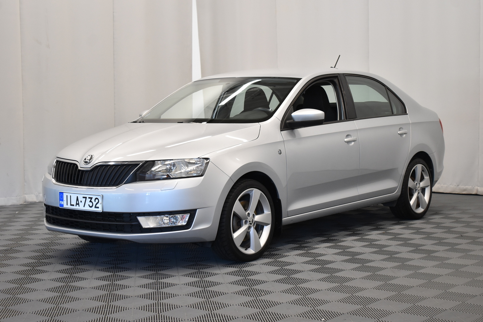 SKODA Rapid 2013
