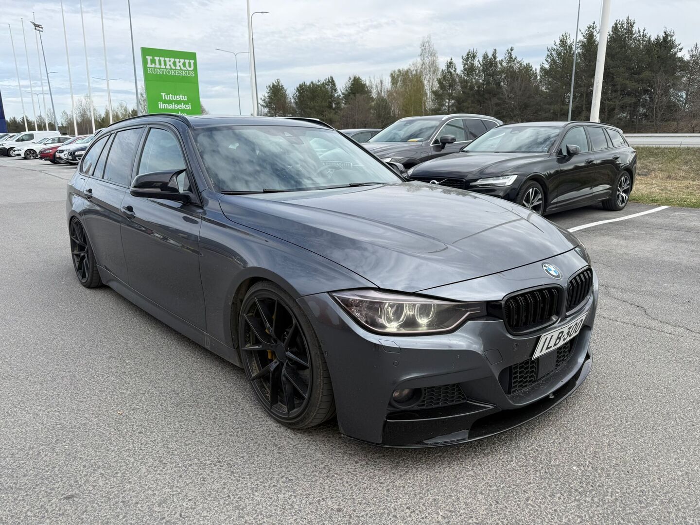 BMW 330 2013