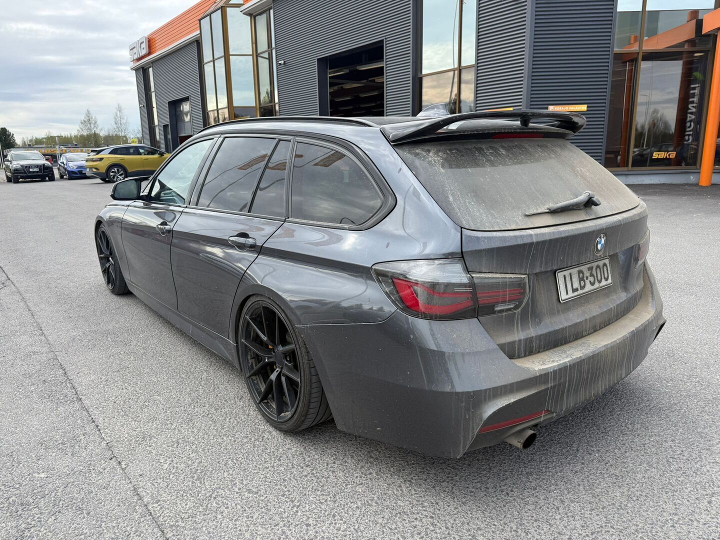 BMW 330 2013