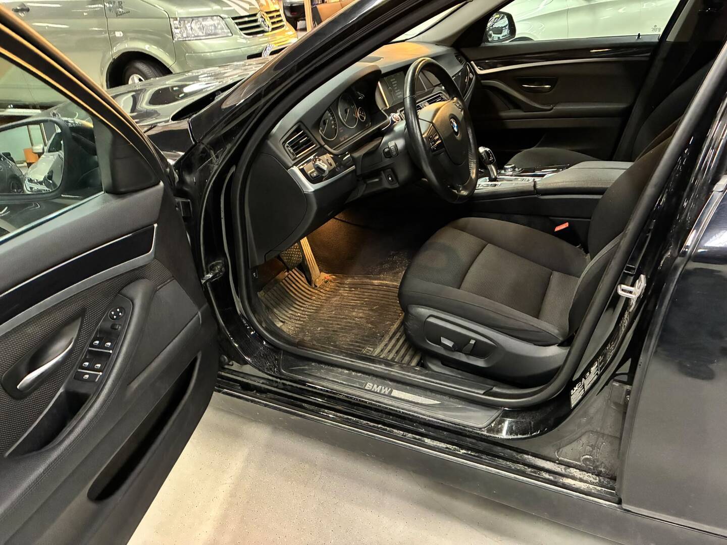 BMW 520 2013