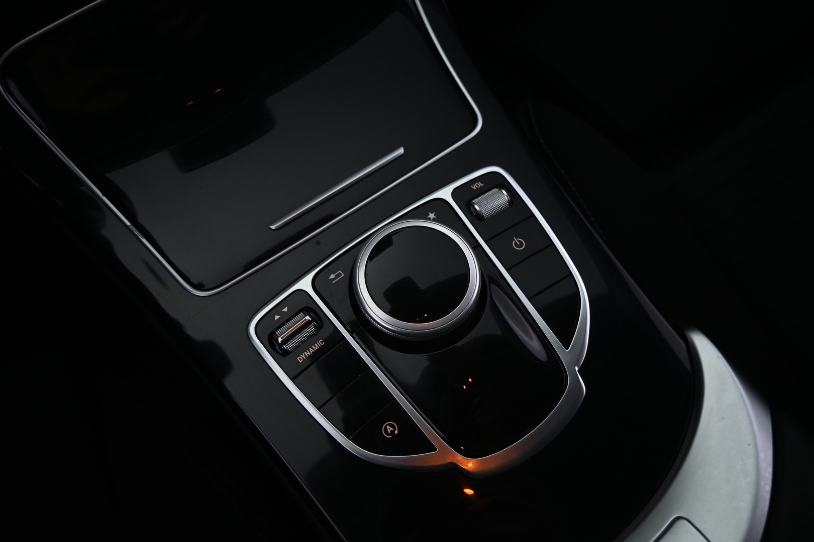 MERCEDES-BENZ C 2016