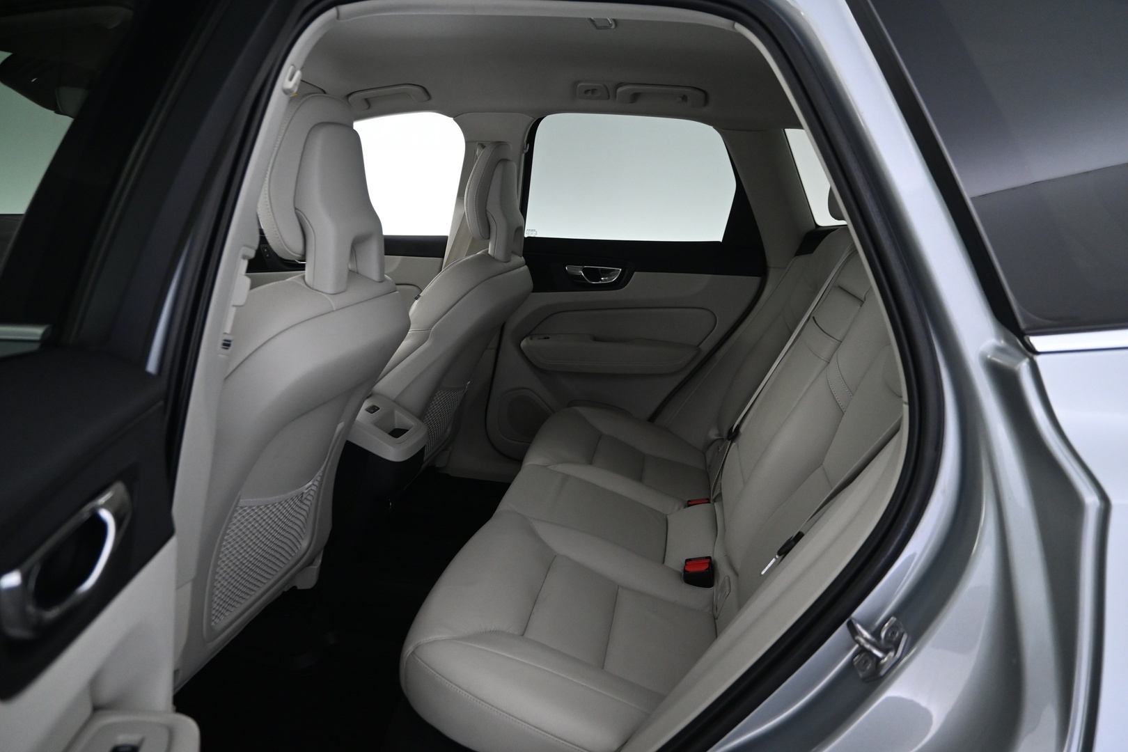 VOLVO XC60 2018
