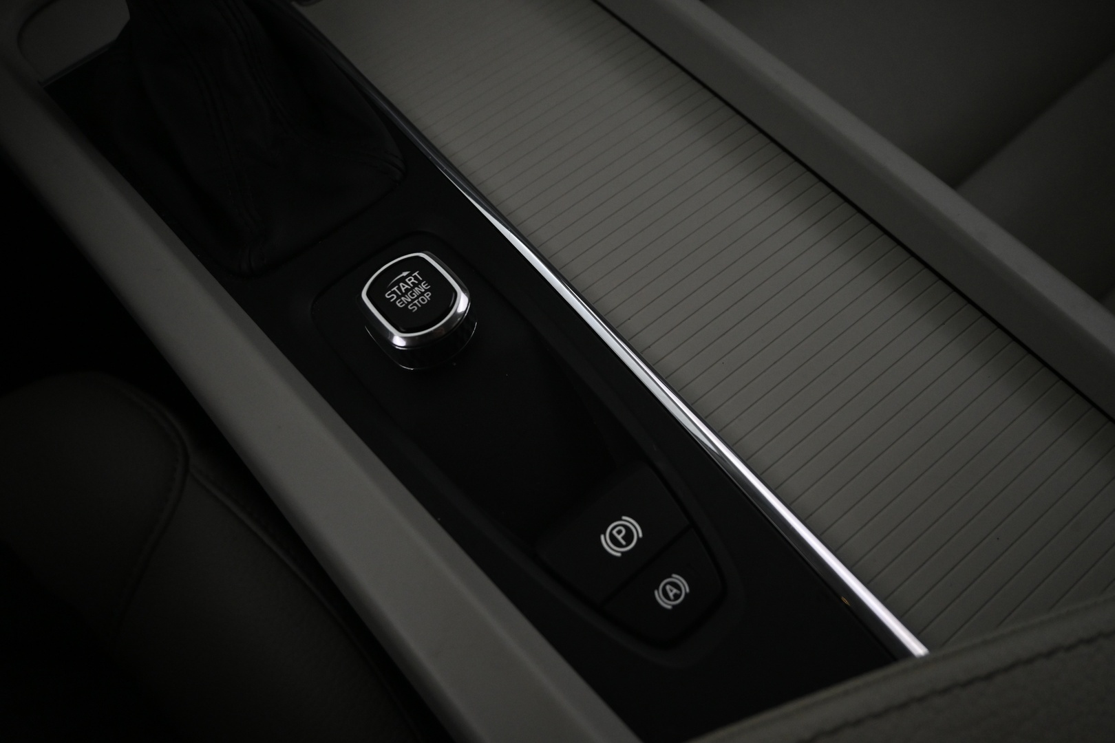 VOLVO XC60 2018