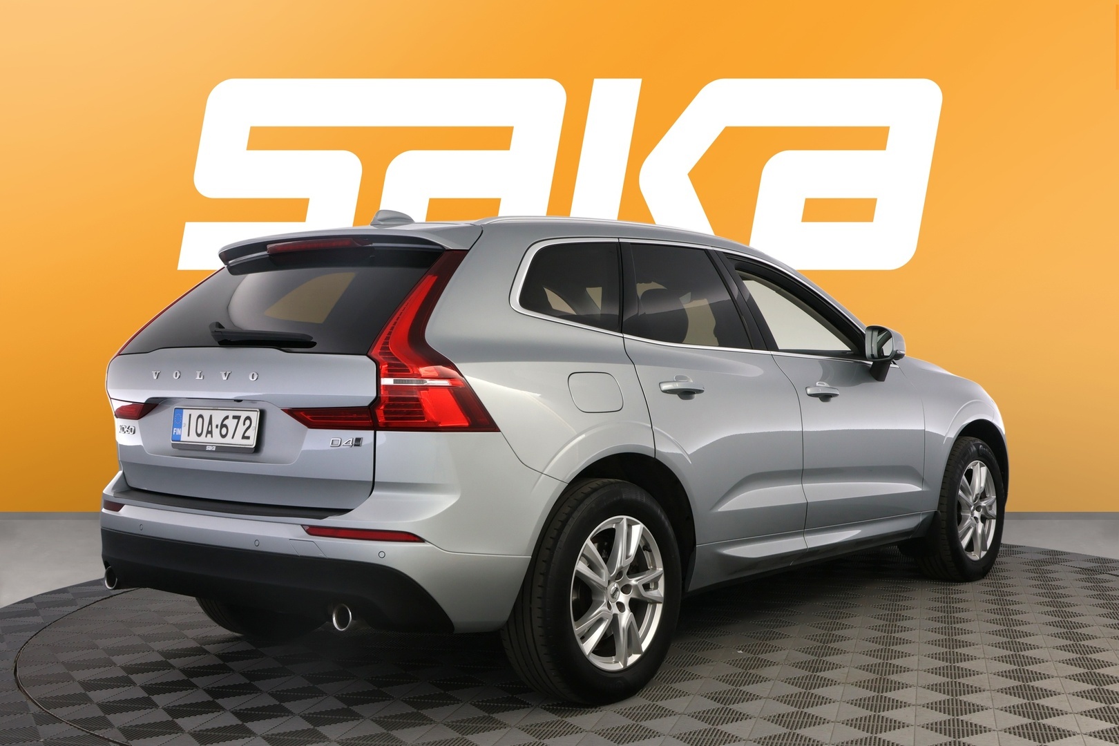 VOLVO XC60 2018