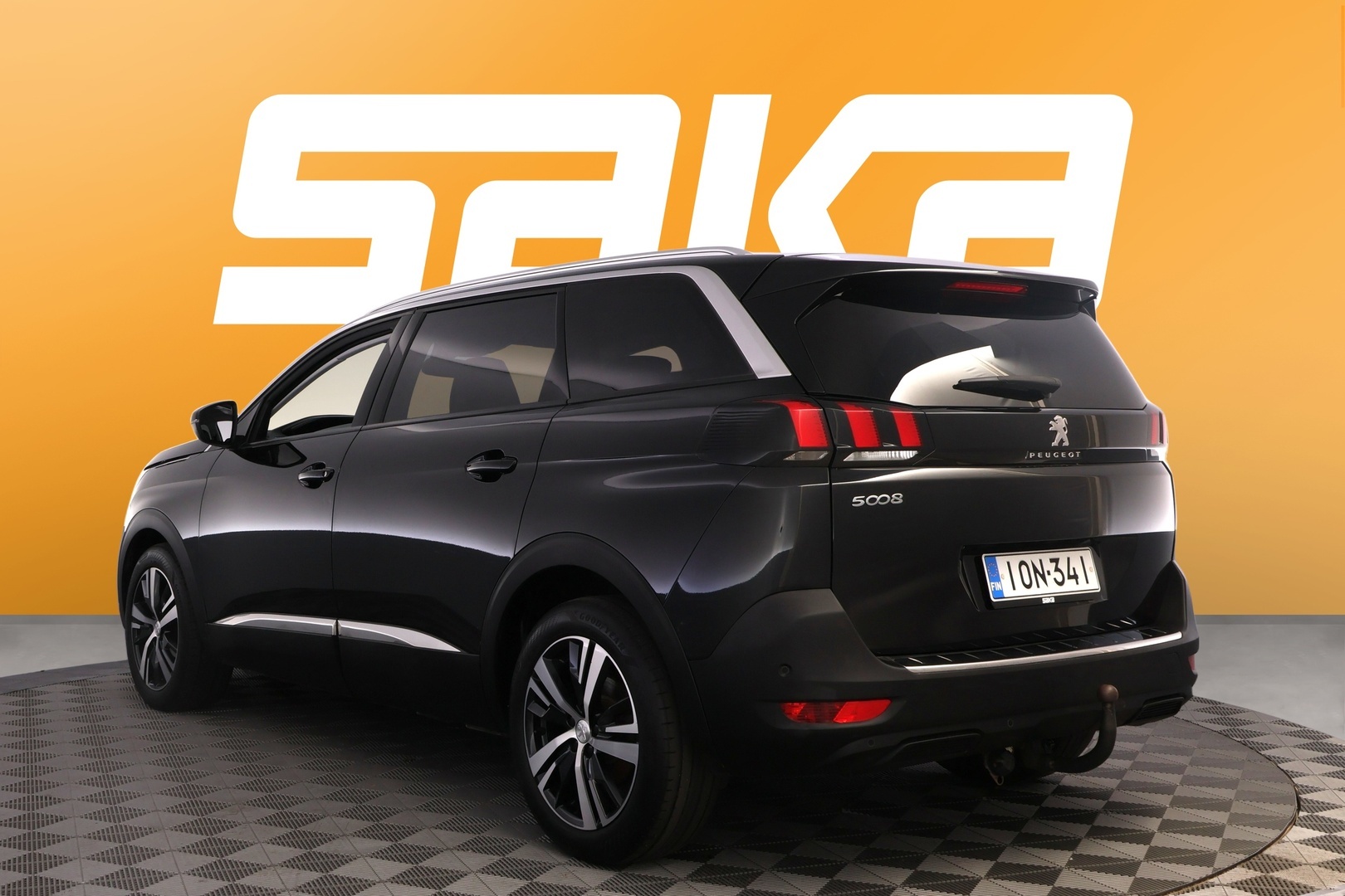 PEUGEOT 5008 2018