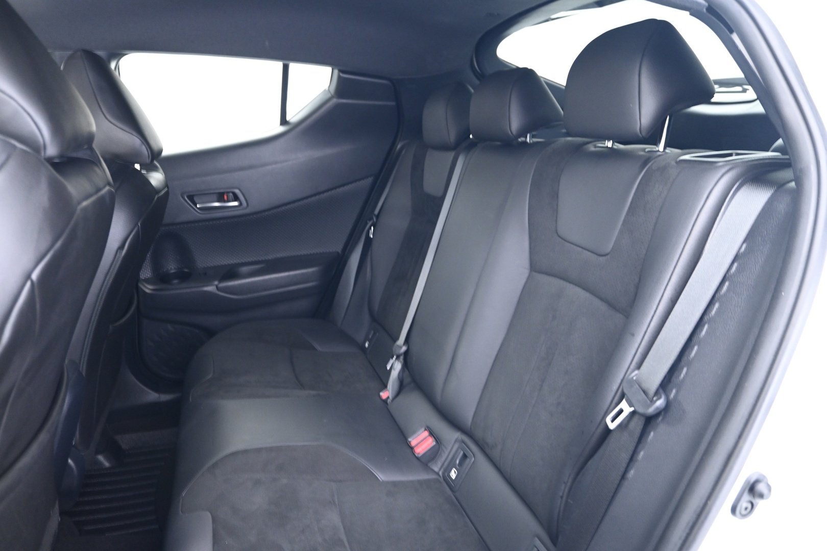 TOYOTA C-HR 2021