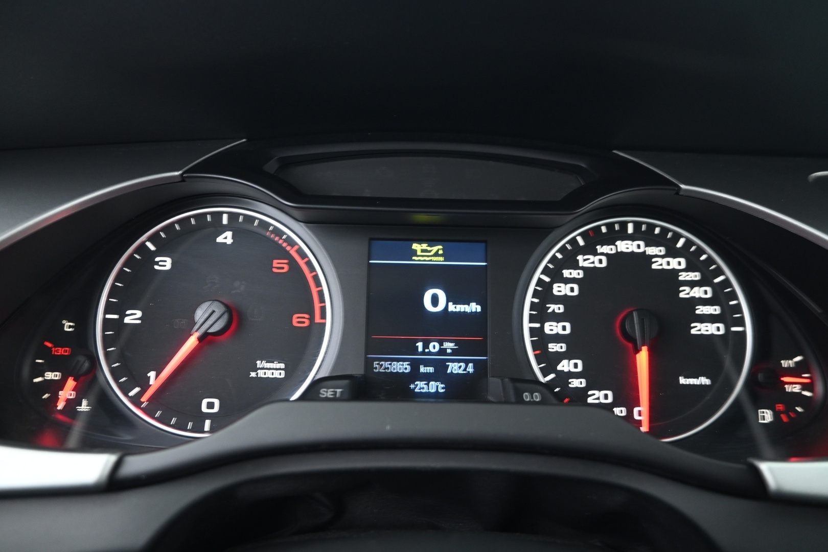 AUDI A4 2008