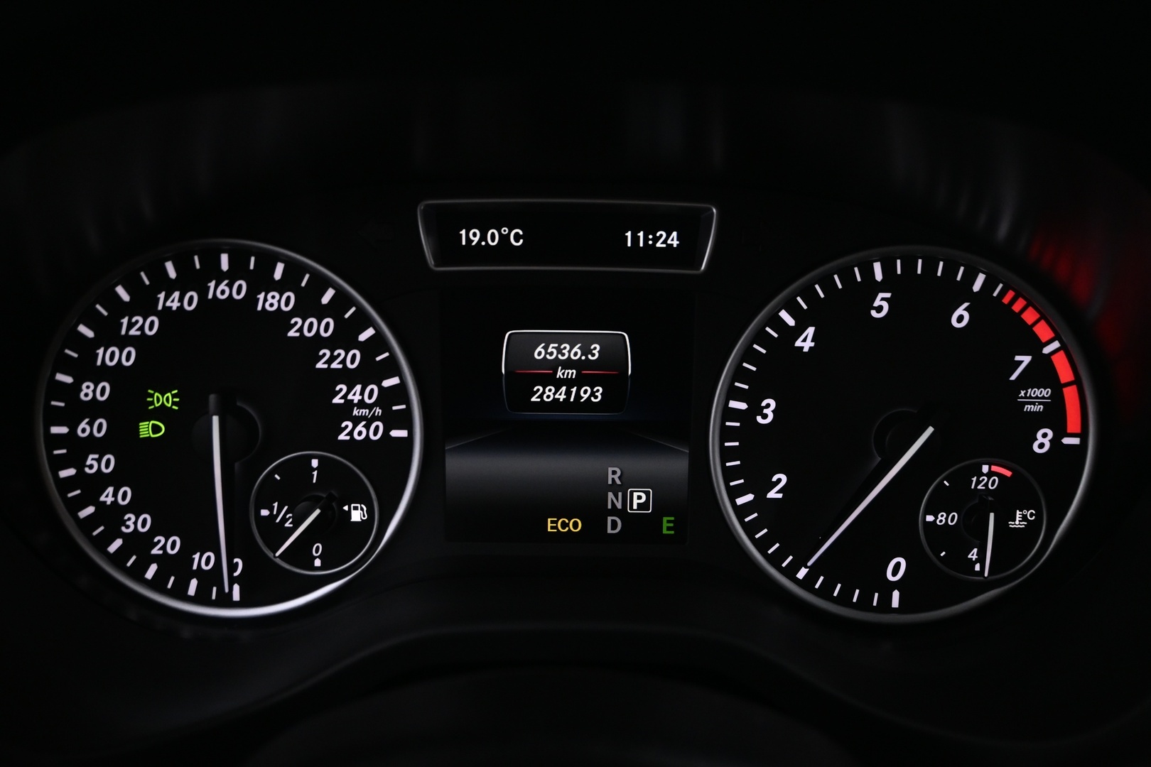 MERCEDES-BENZ A 2014