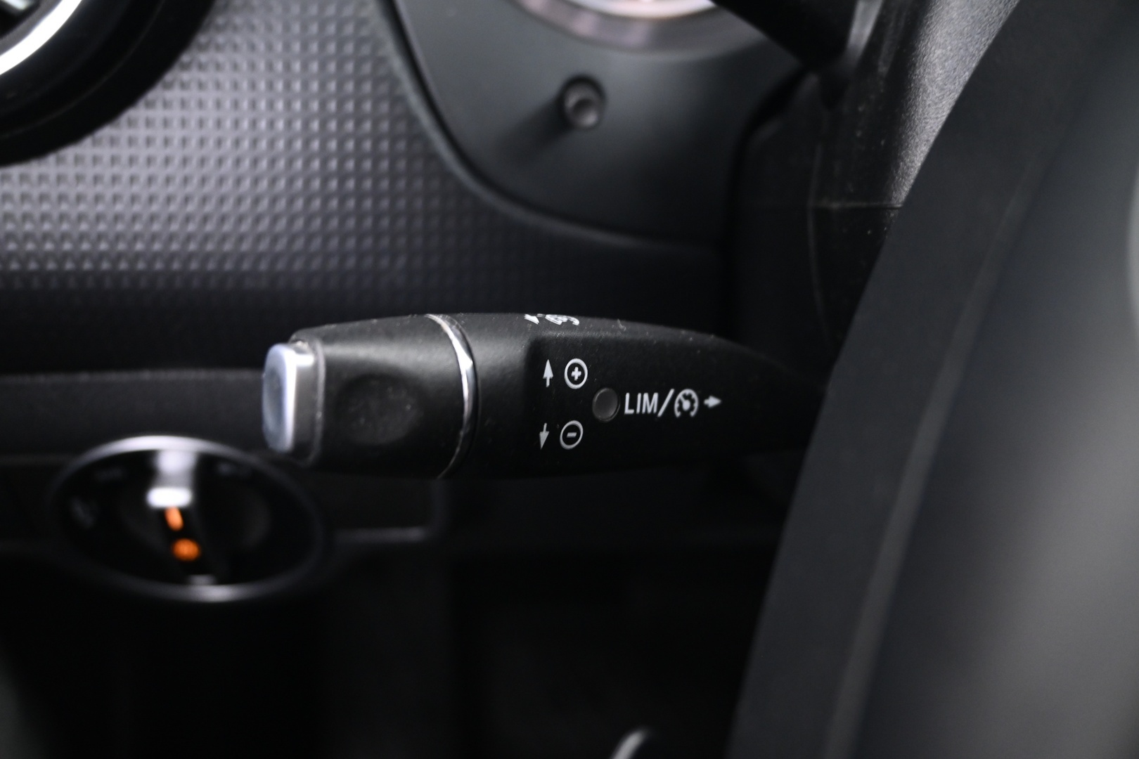 MERCEDES-BENZ A 2014