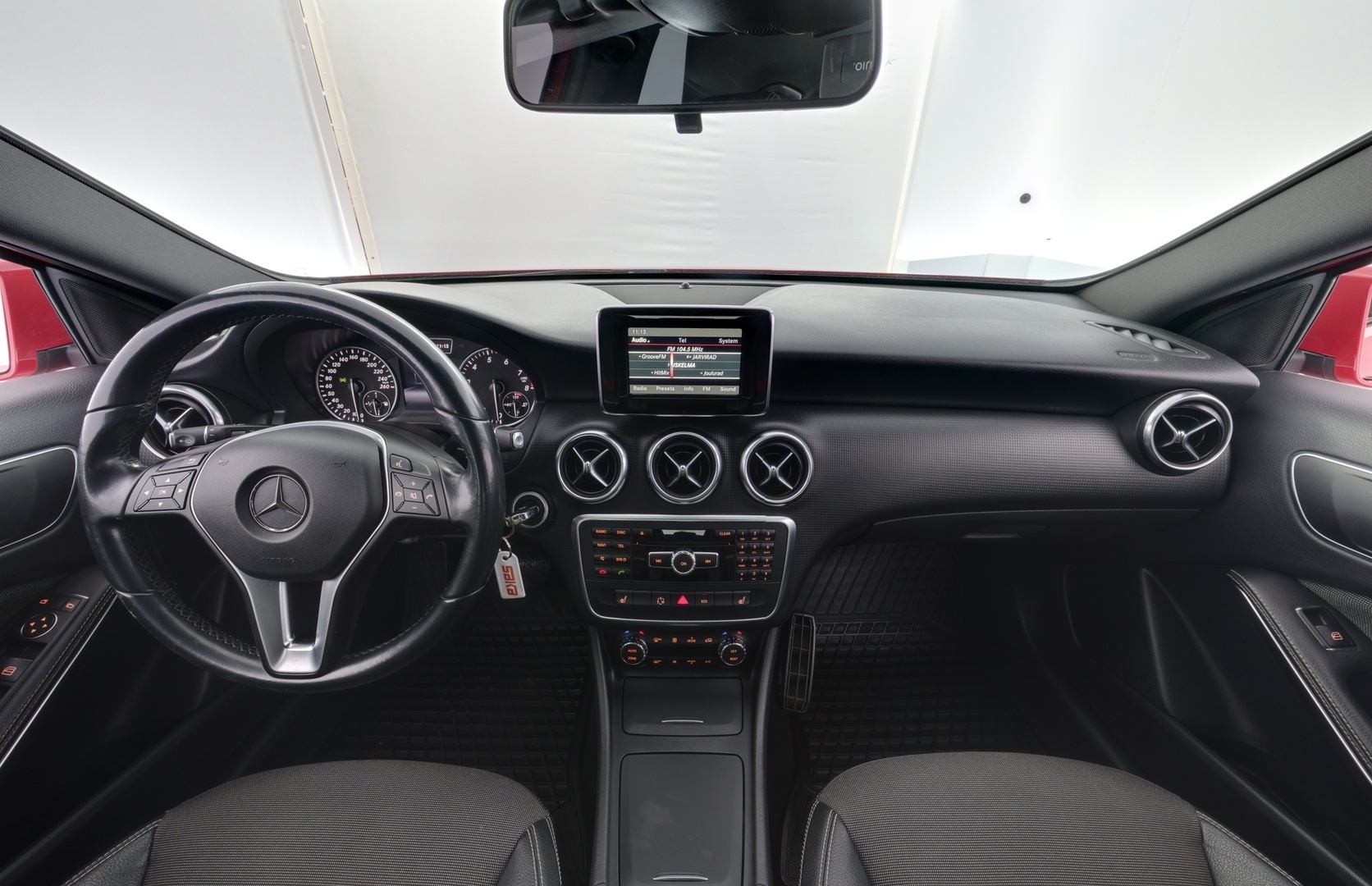 MERCEDES-BENZ A 2014
