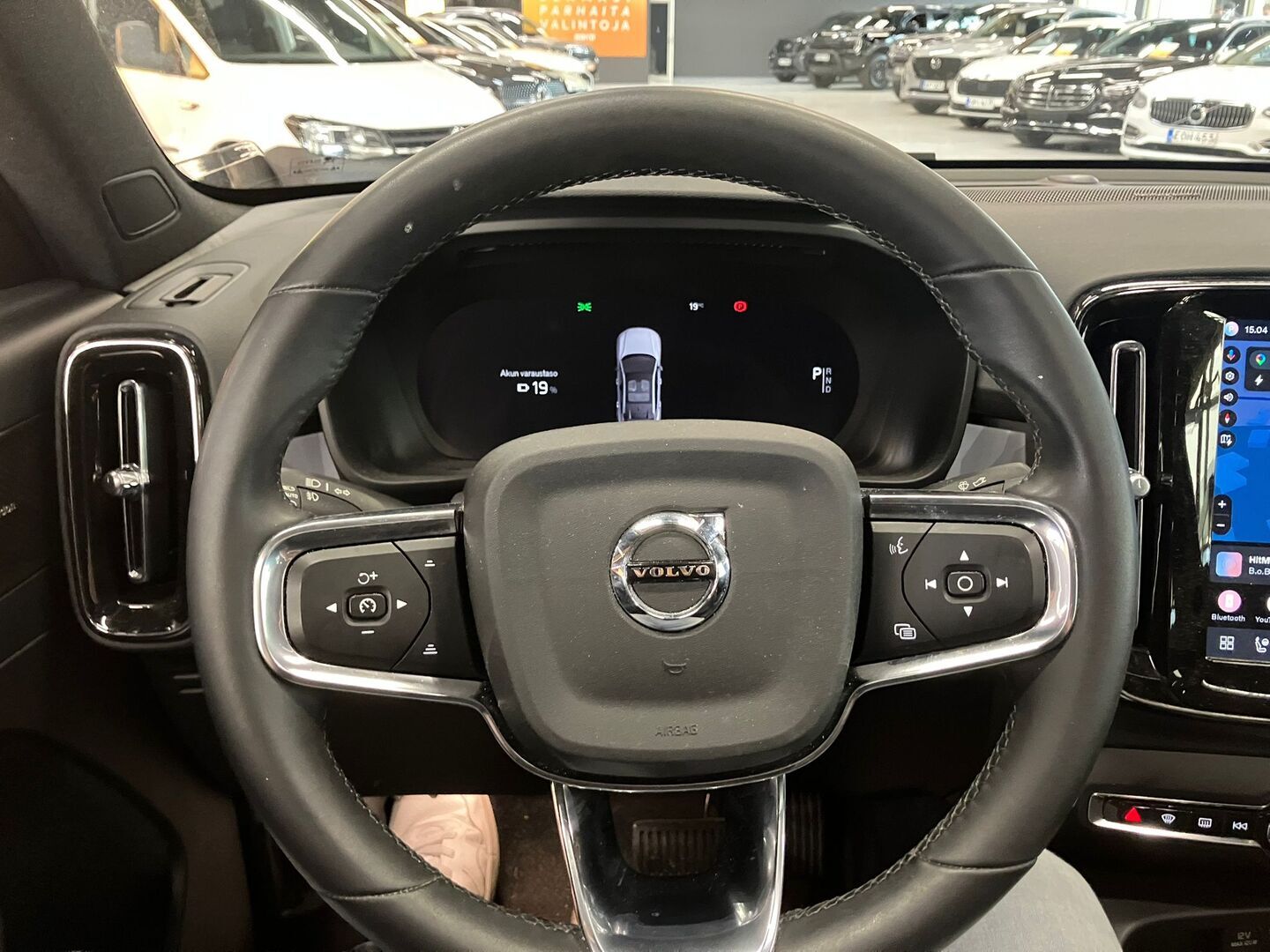 VOLVO C40 2024
