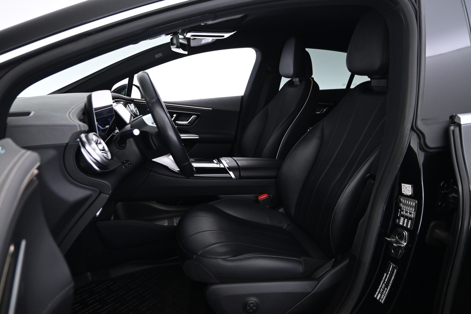 MERCEDES-BENZ EQE 2022