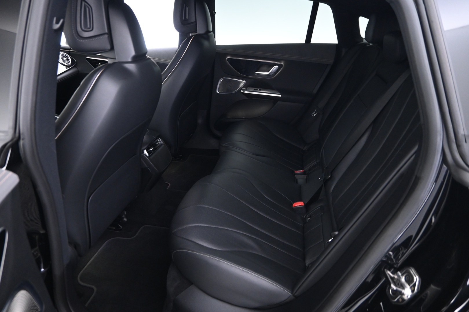 MERCEDES-BENZ EQE 2022