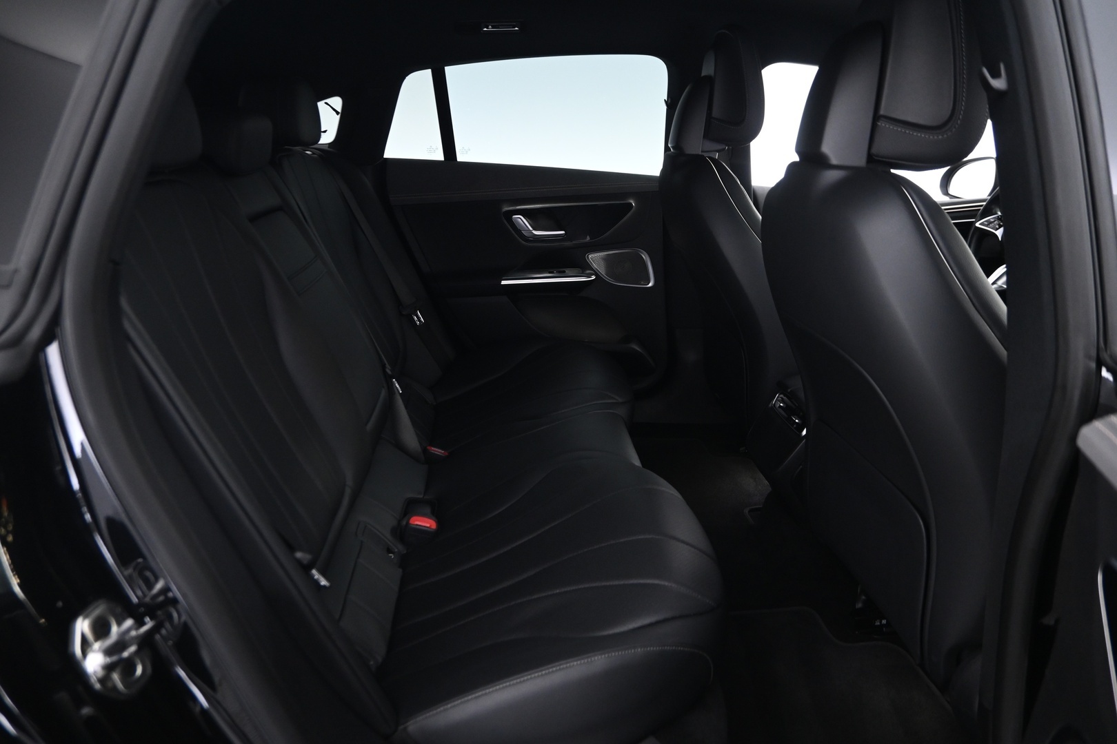 MERCEDES-BENZ EQE 2022