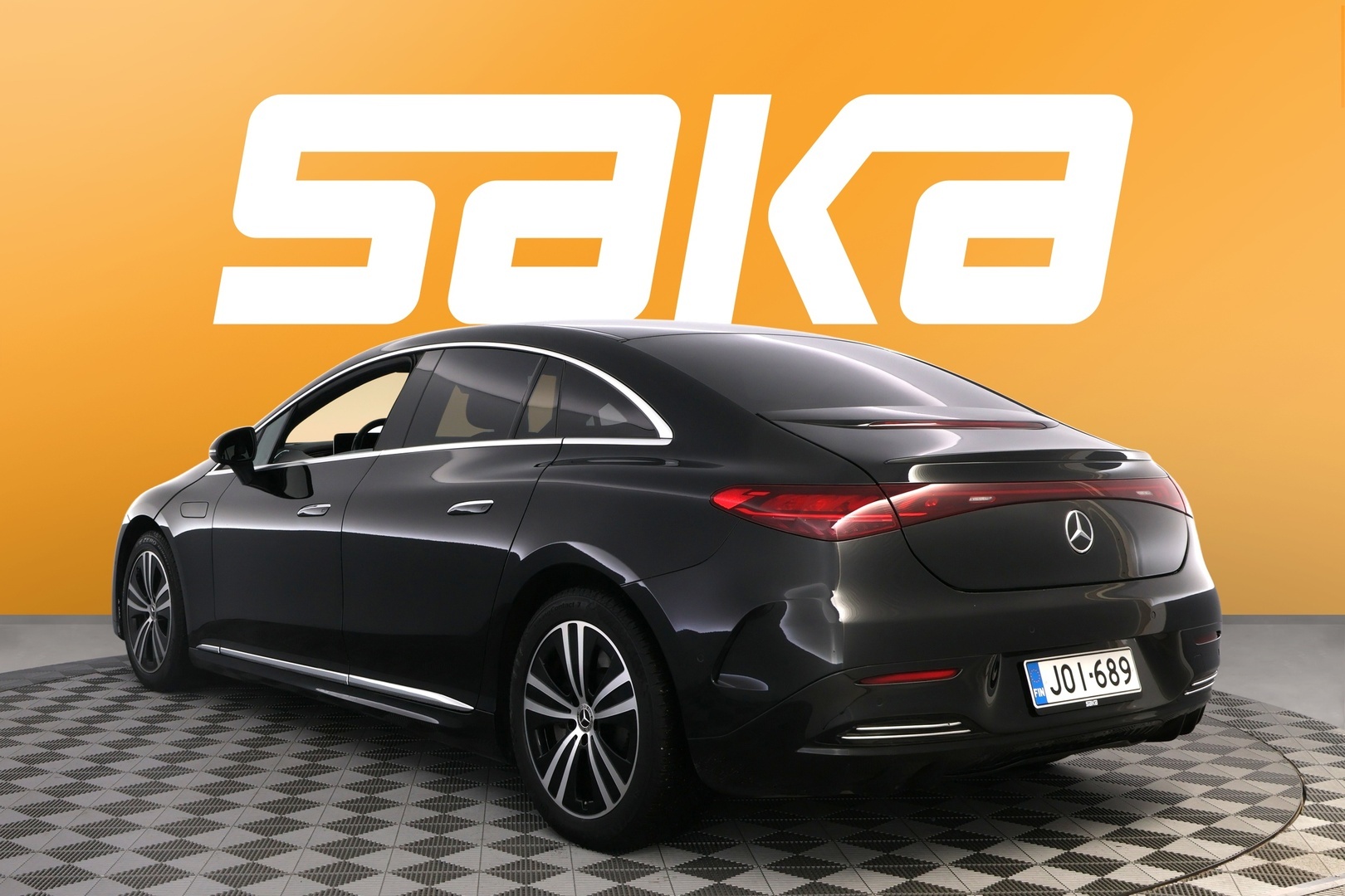 MERCEDES-BENZ EQE 2022