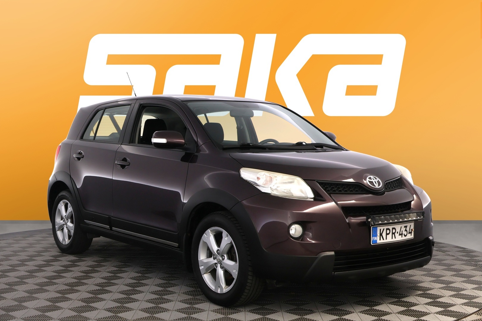 TOYOTA Urban Cruiser 2011