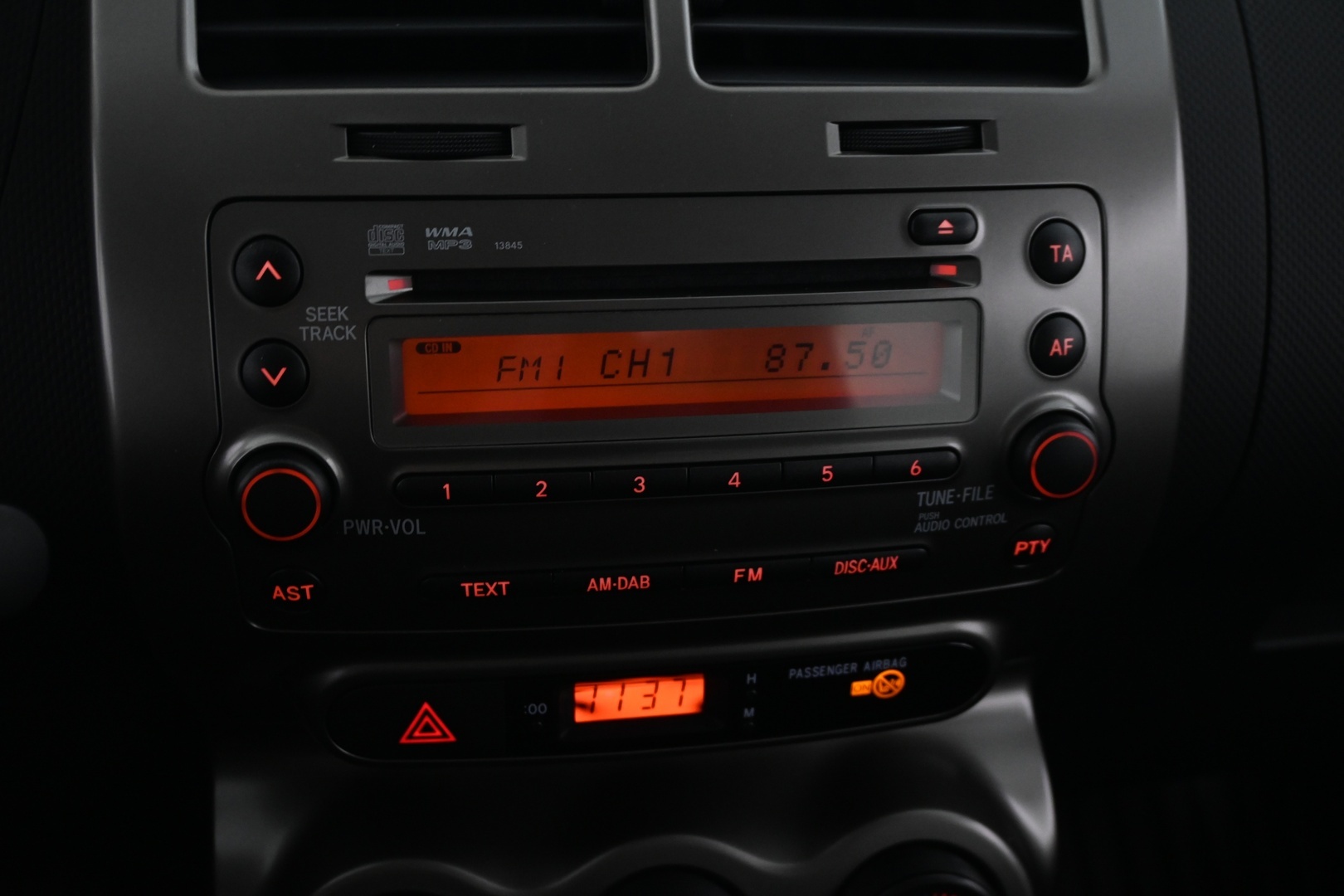 TOYOTA Urban Cruiser 2011