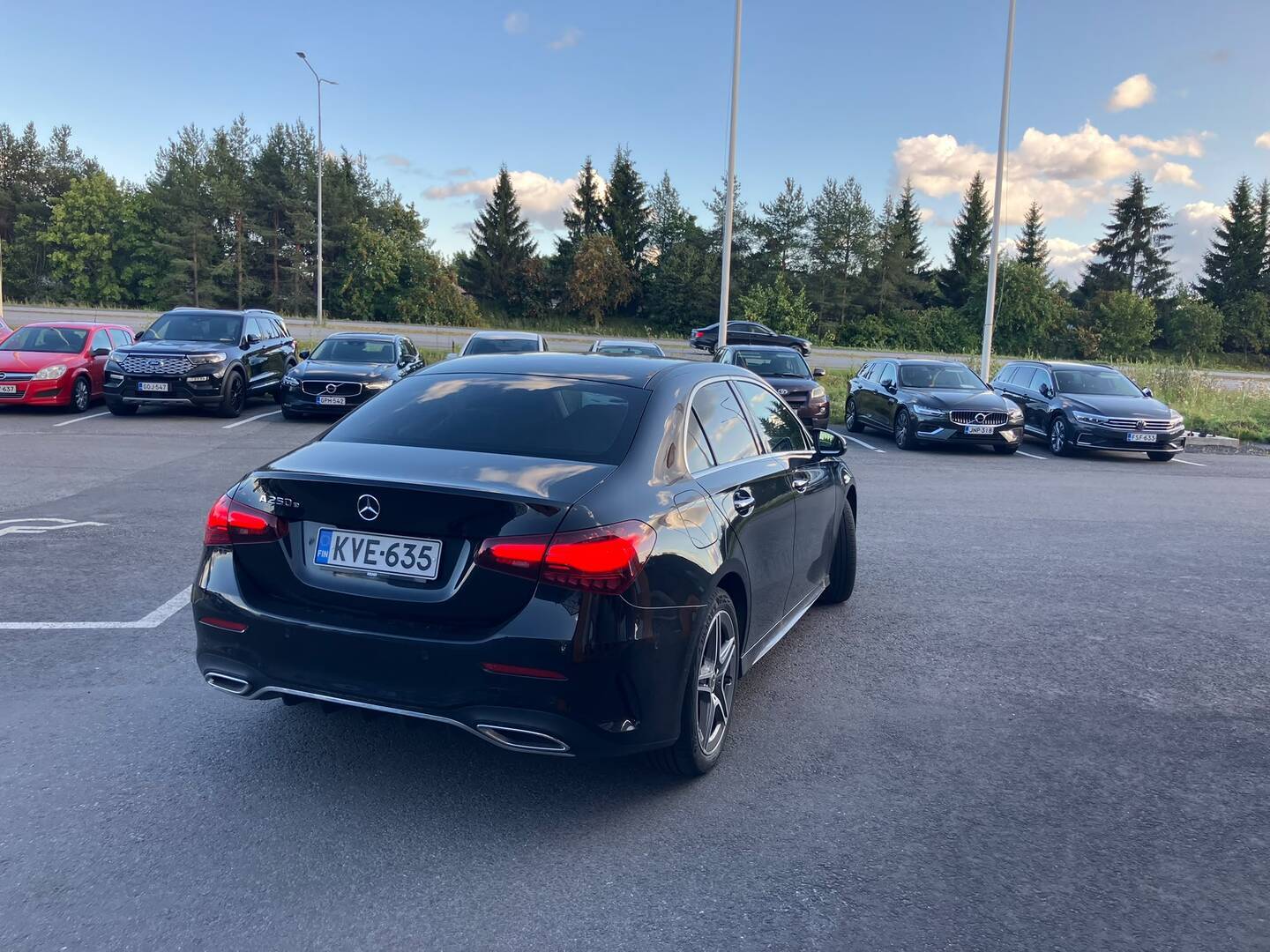 MERCEDES-BENZ A 2023