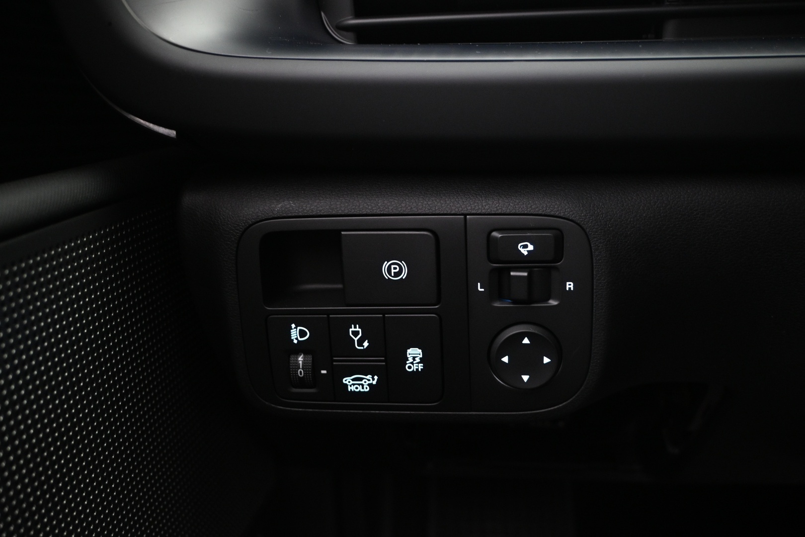 HYUNDAI IONIQ plug-in 2025