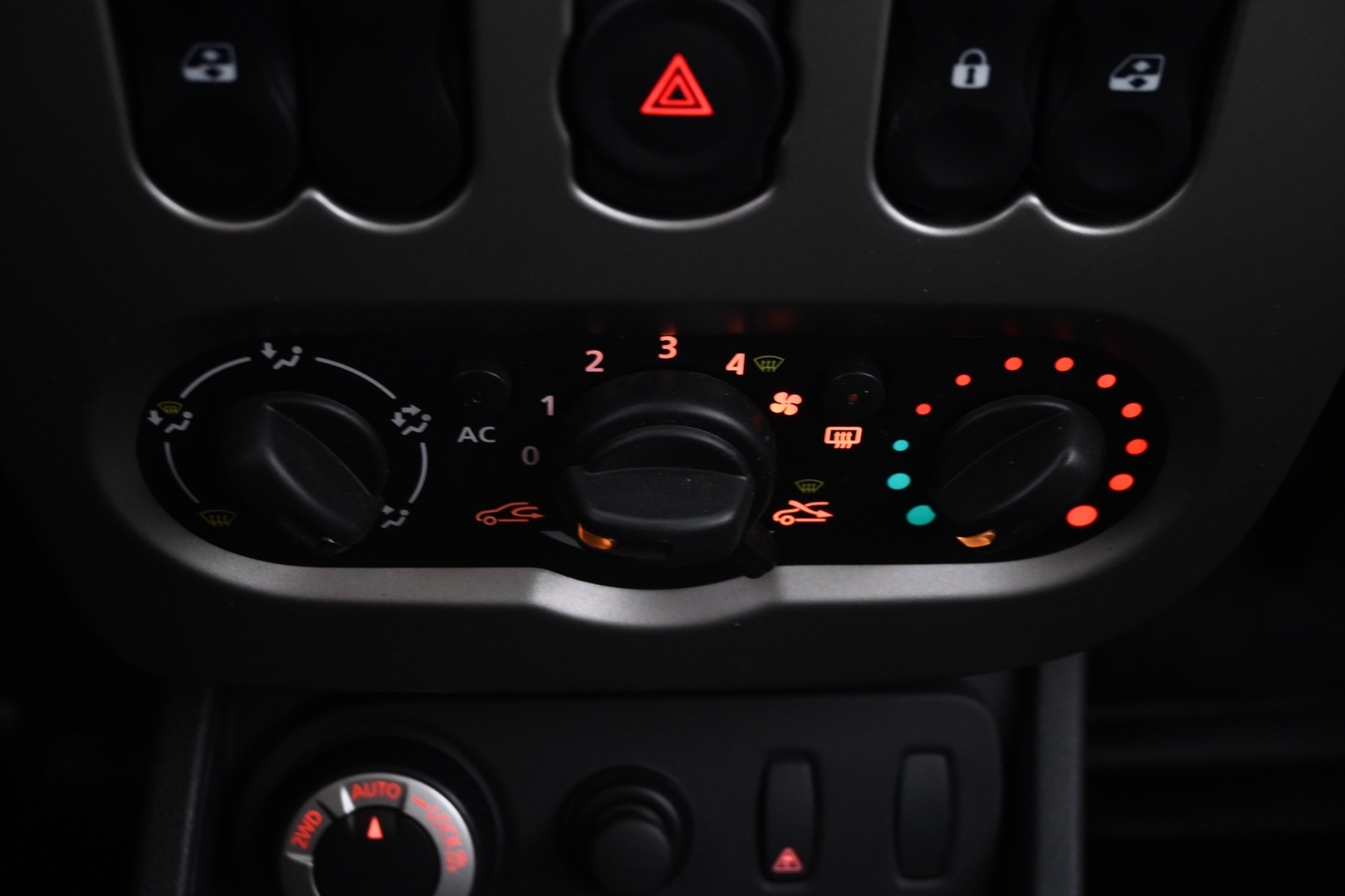 DACIA Duster 2013