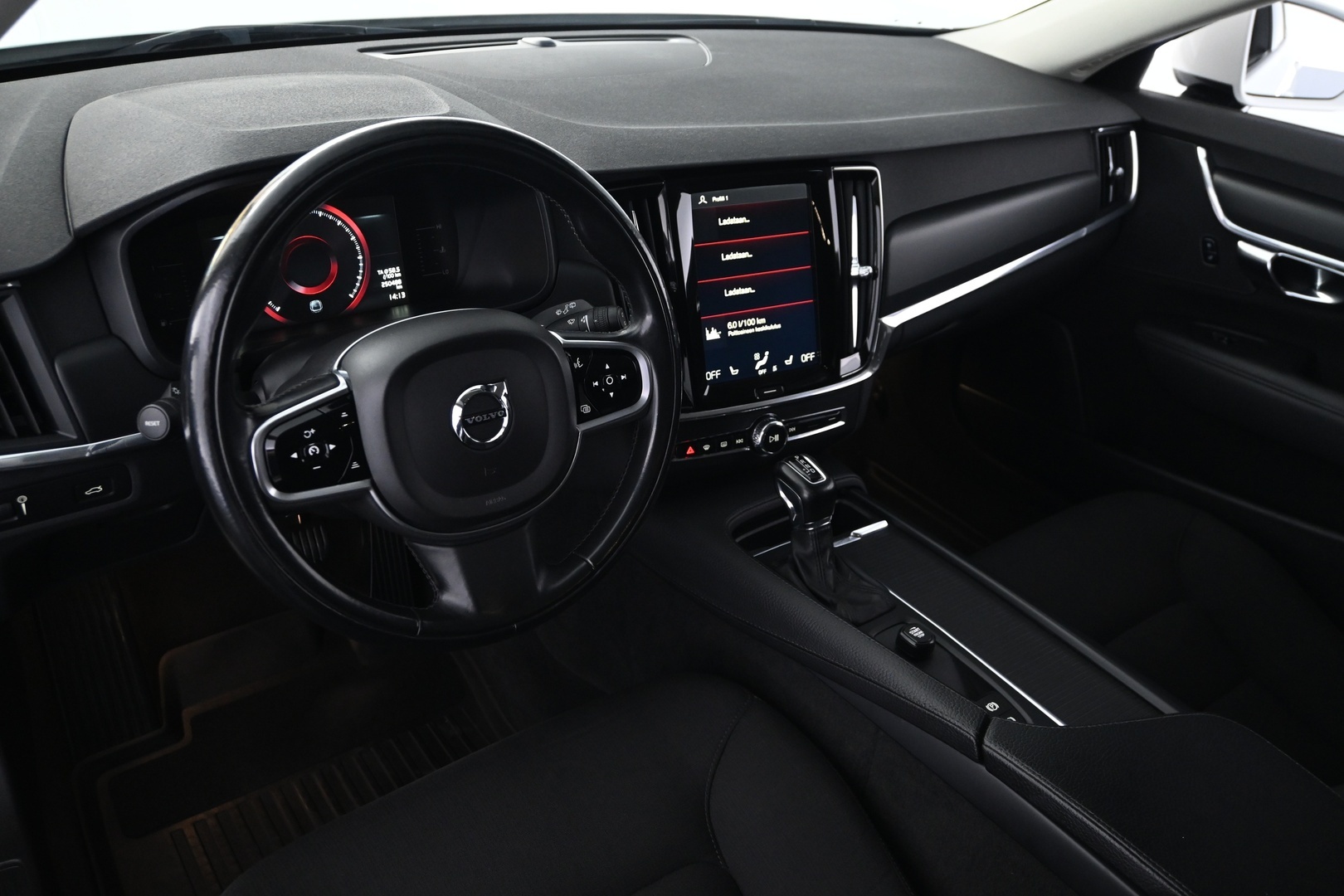 VOLVO V90 2018