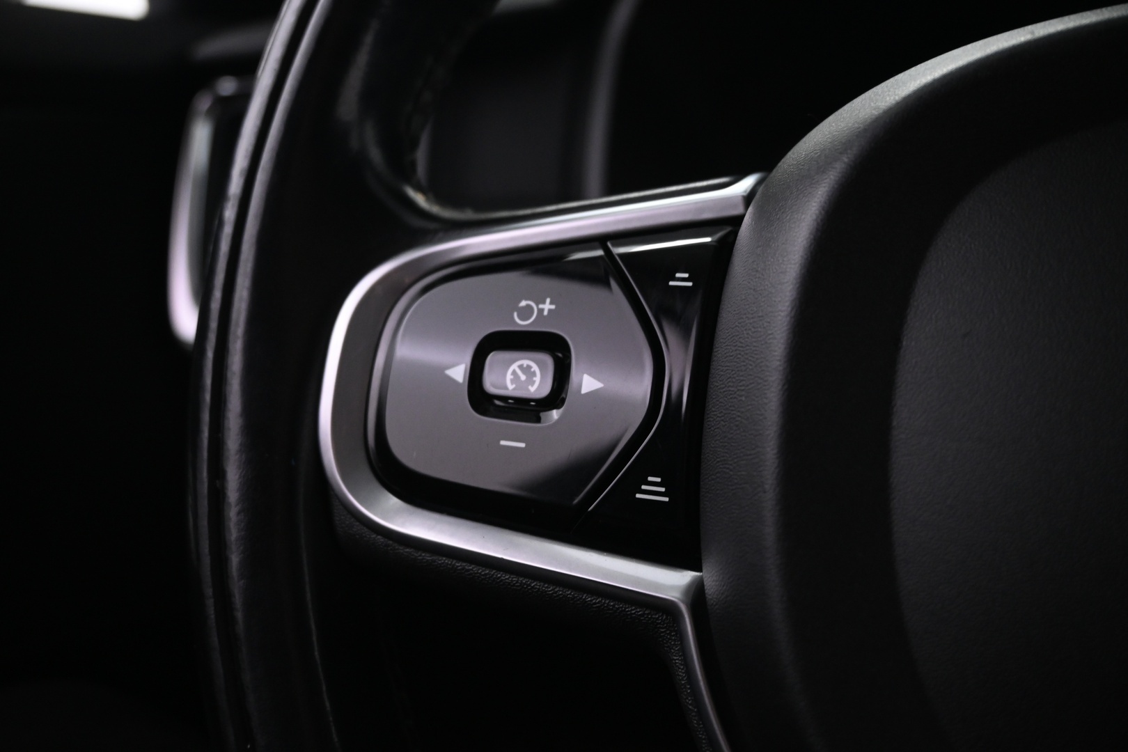 VOLVO V90 2018
