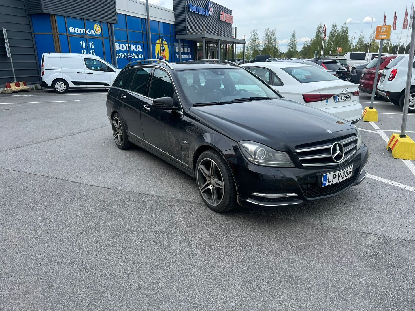 MERCEDES-BENZ C 2012