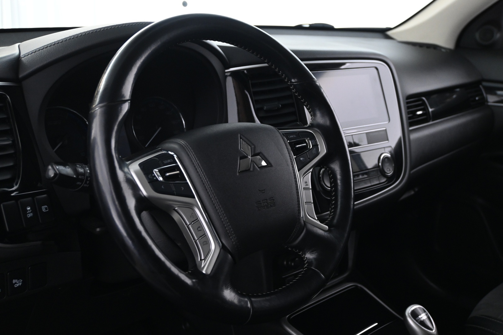 MITSUBISHI Outlander 2019