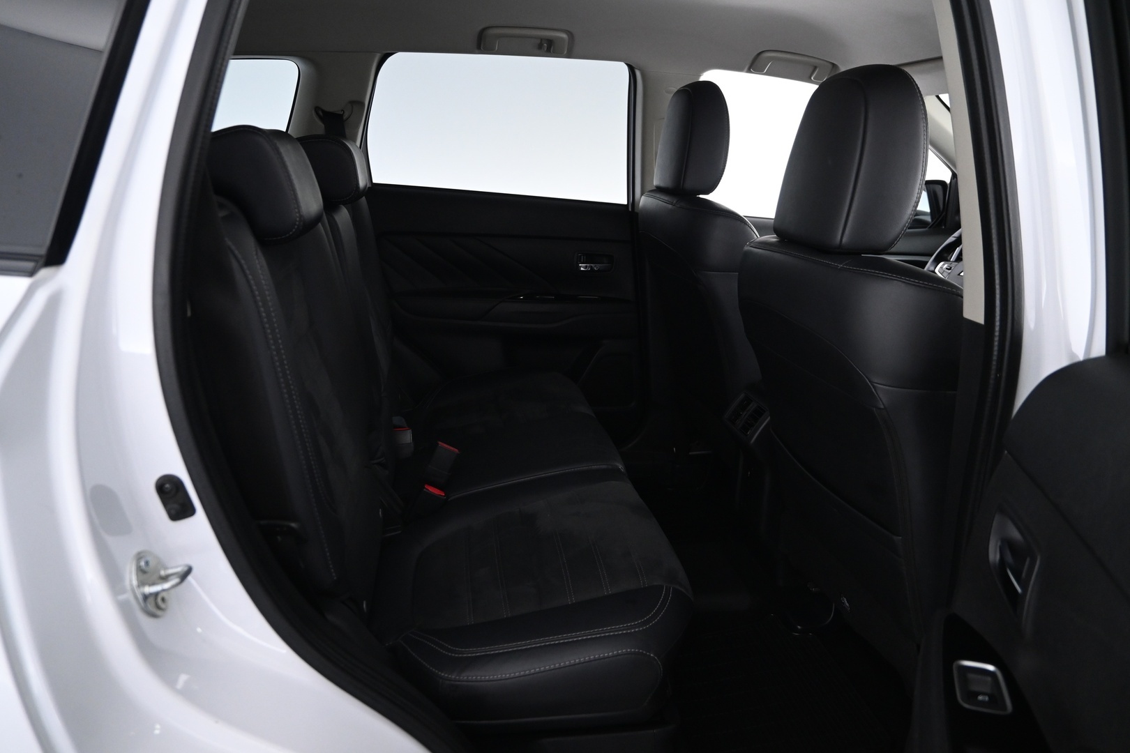 MITSUBISHI Outlander 2019