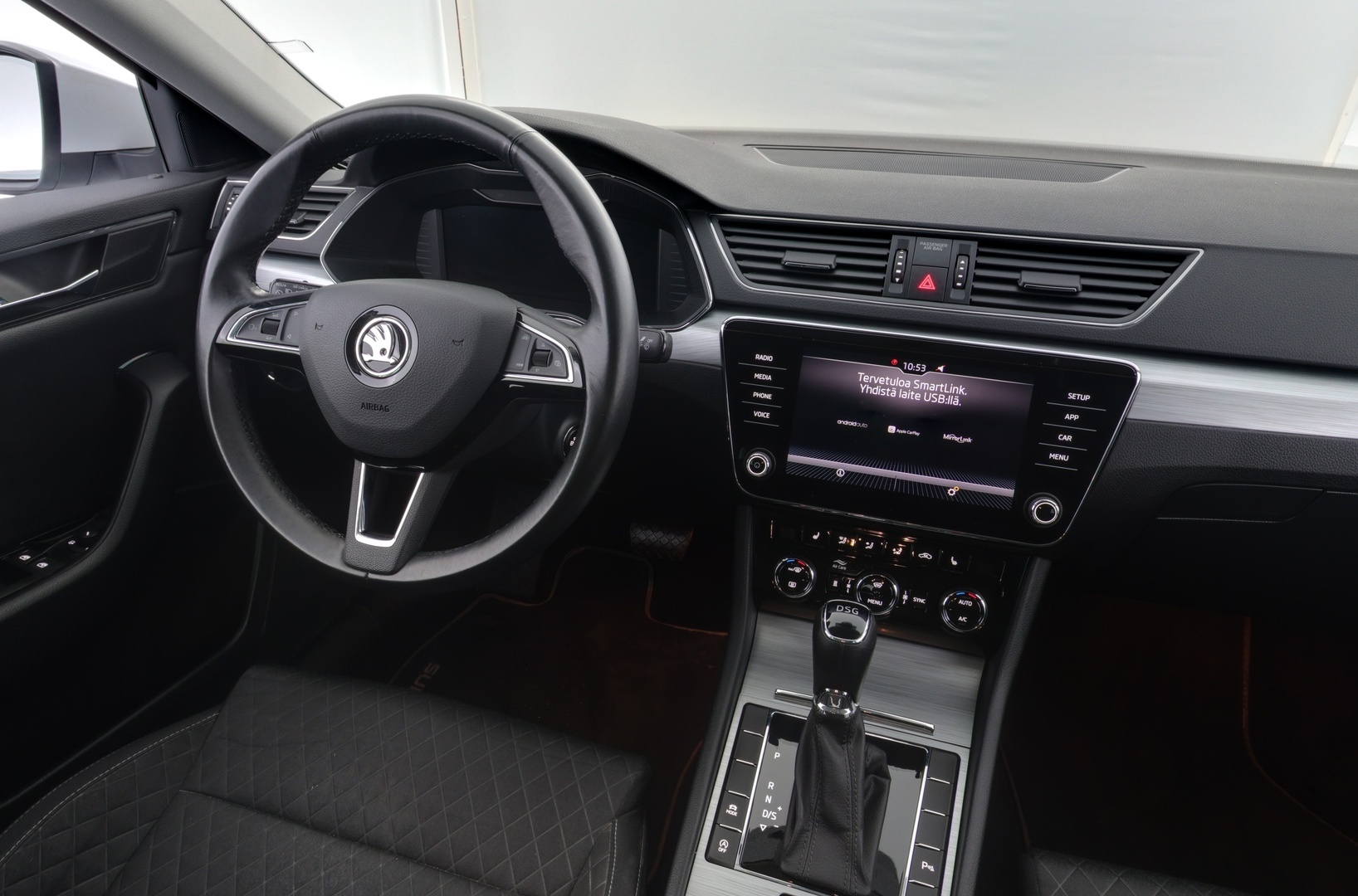 SKODA Superb 2019