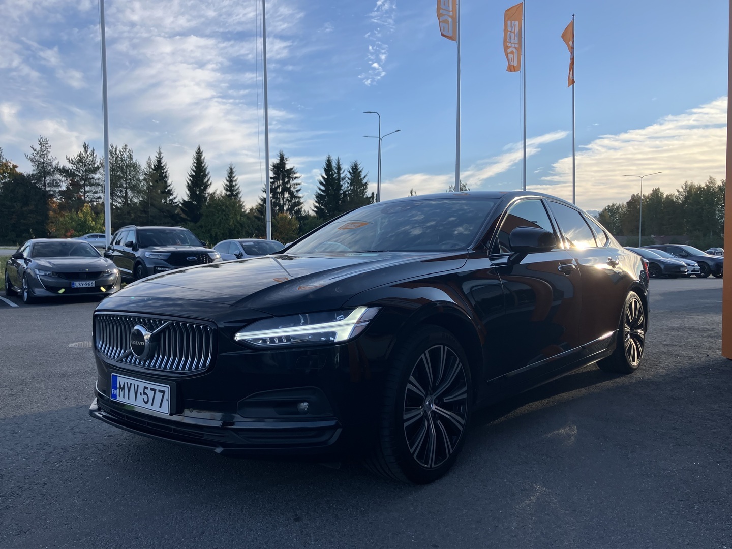 VOLVO S90 2021