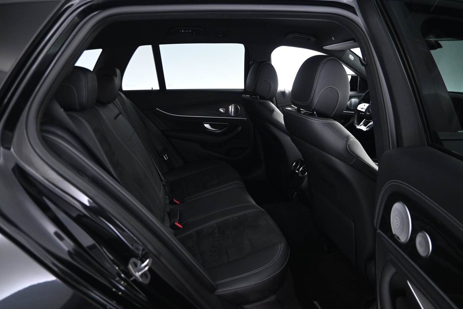 MERCEDES-BENZ E 2019