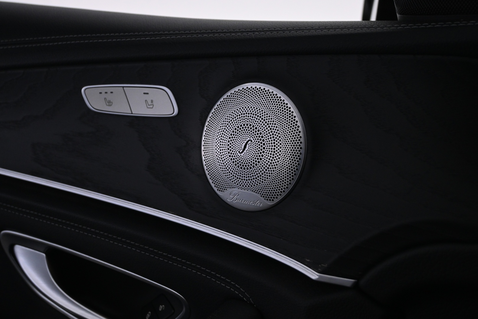 MERCEDES-BENZ E 2019