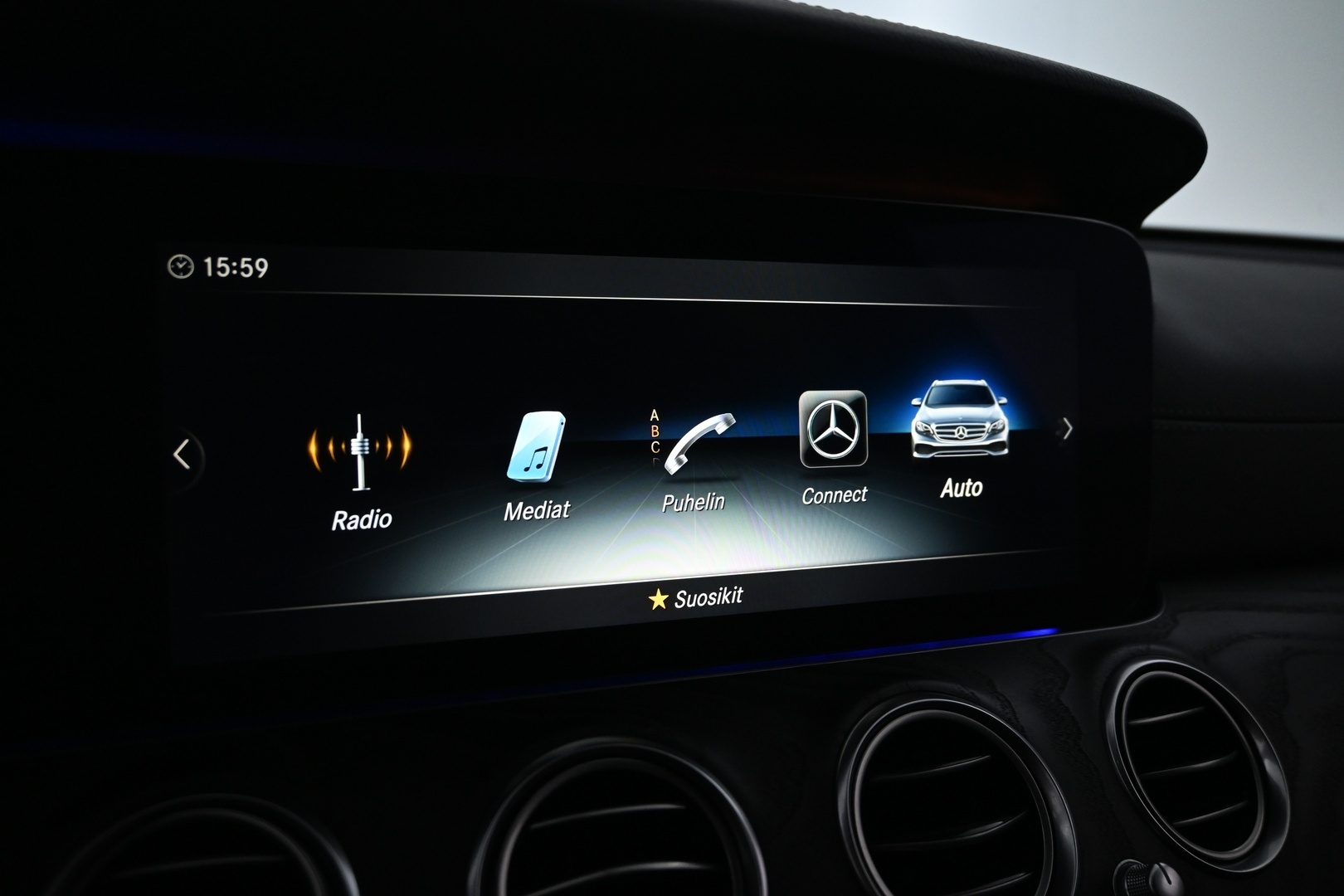 MERCEDES-BENZ E 2019