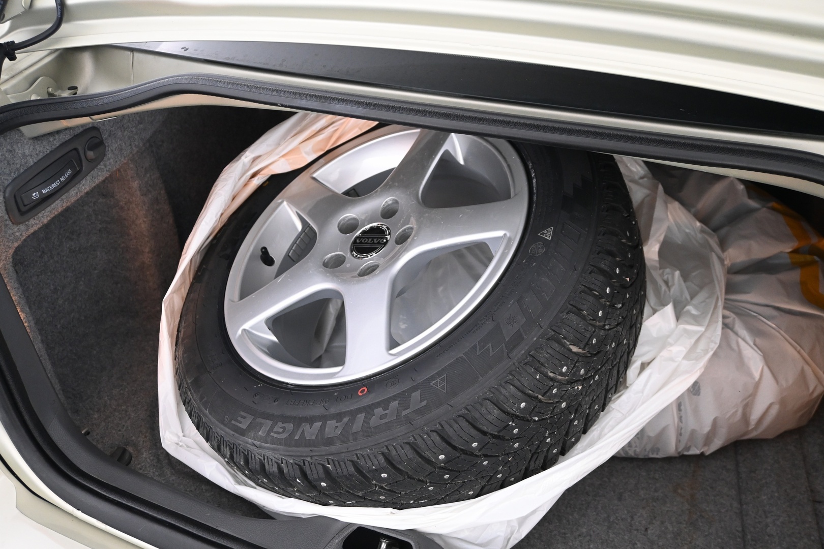 VOLVO S60 2006