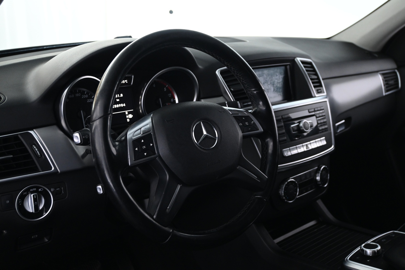 MERCEDES-BENZ ML 2011