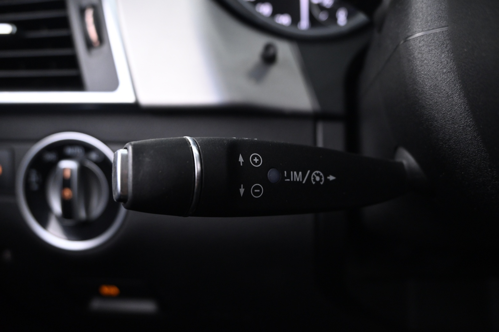 MERCEDES-BENZ ML 2011