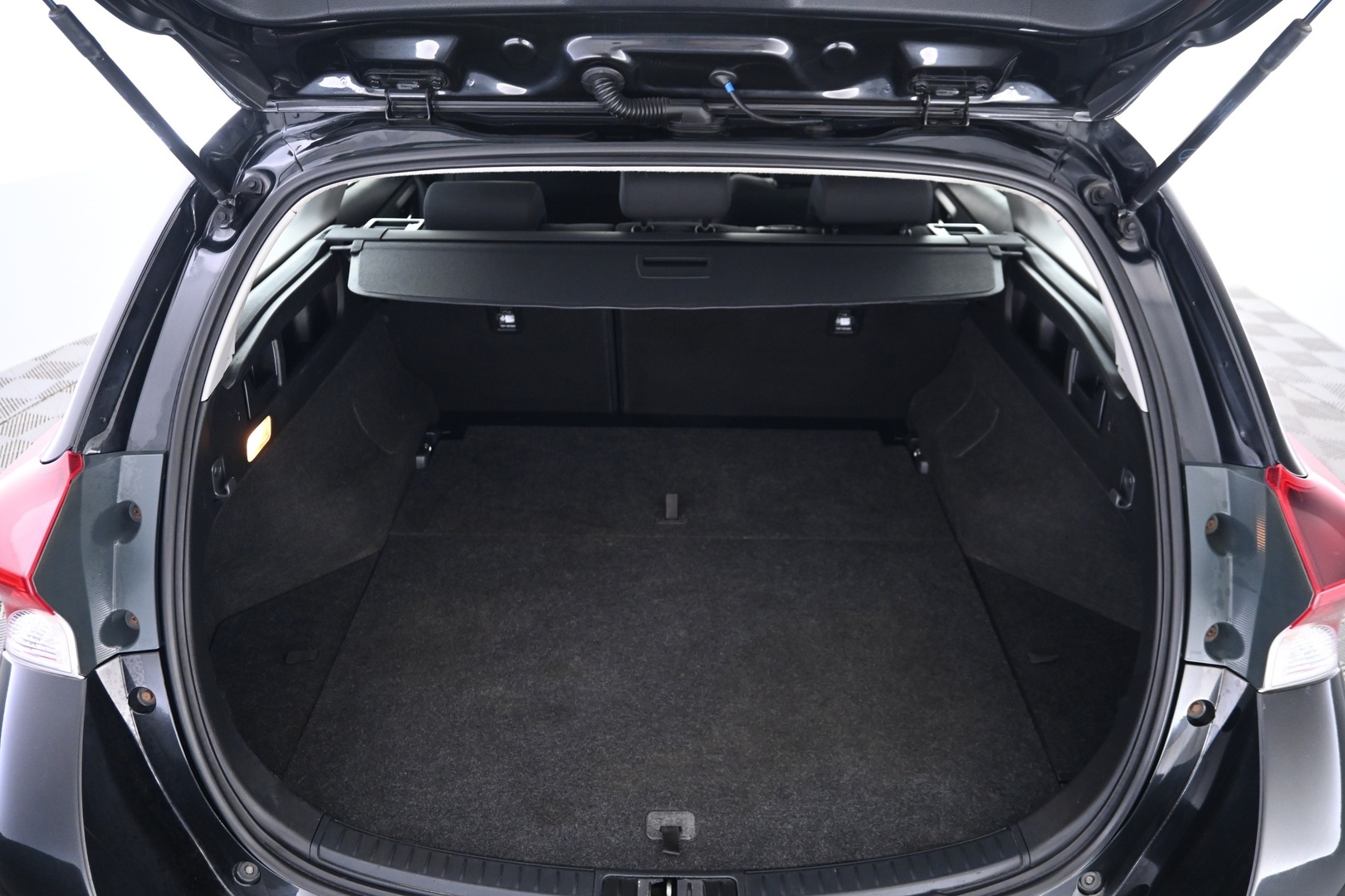 TOYOTA Auris 2016