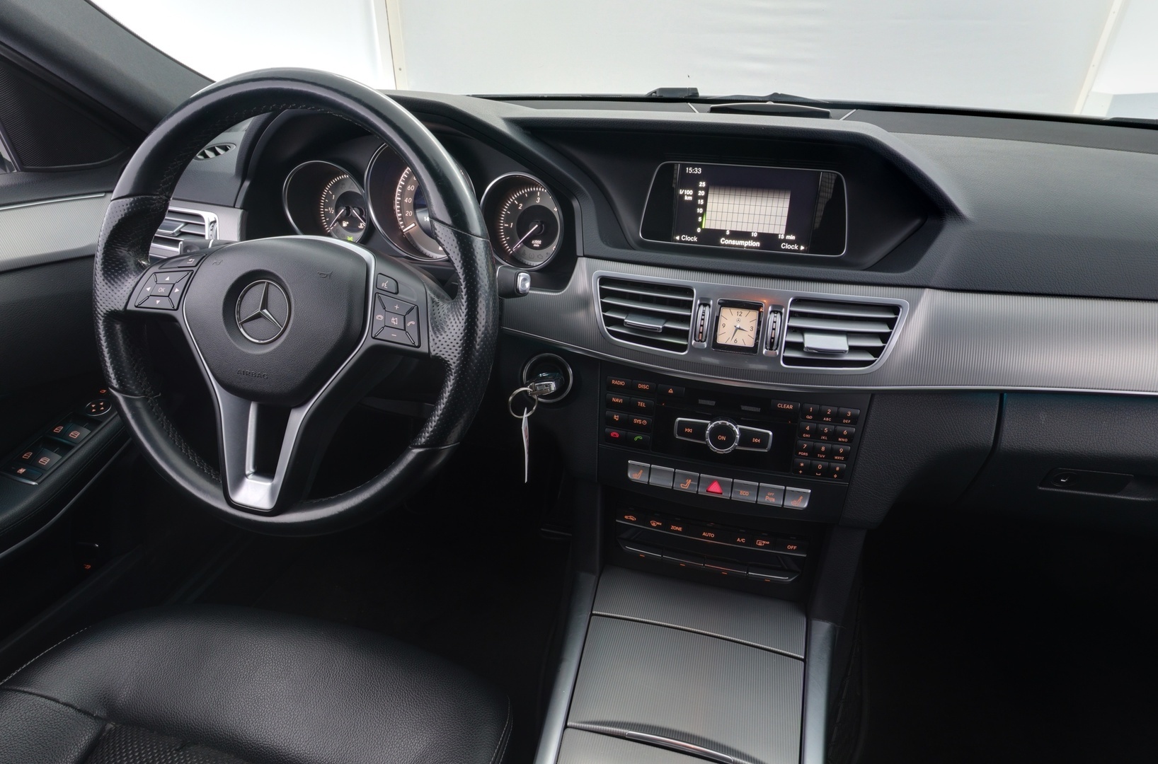 MERCEDES-BENZ E 2014