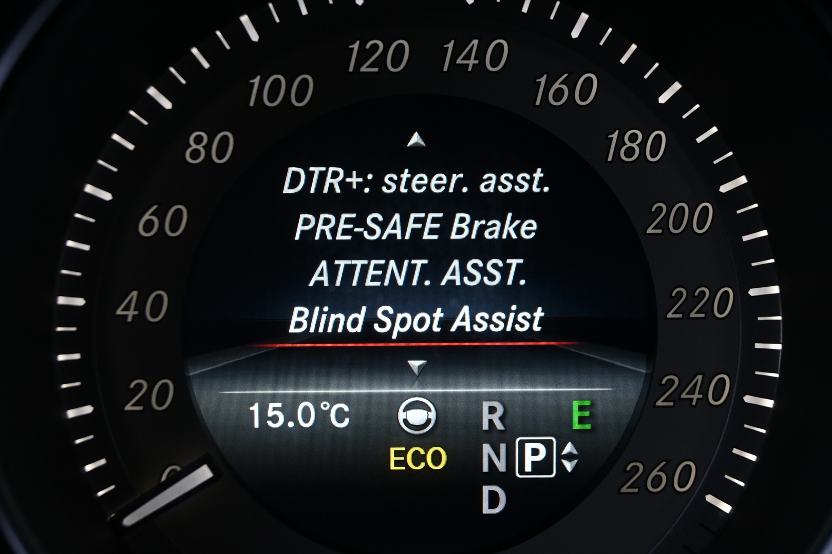 MERCEDES-BENZ E 2014