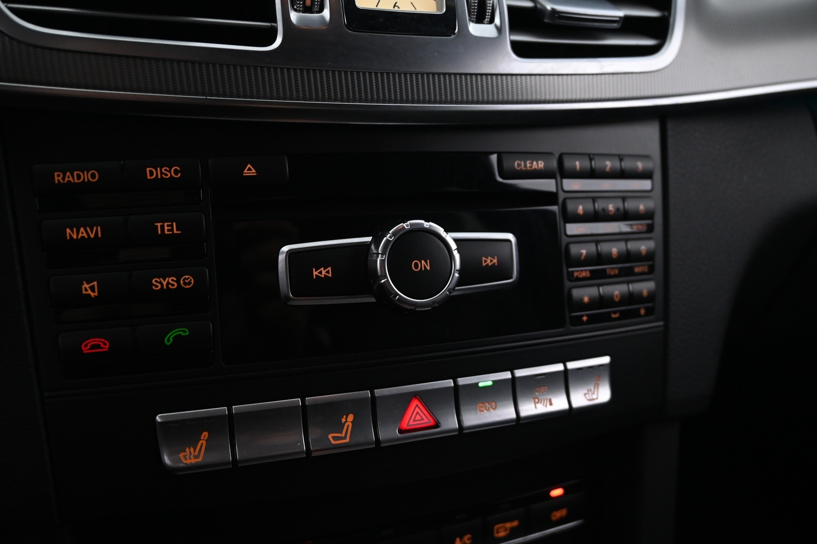 MERCEDES-BENZ E 2014