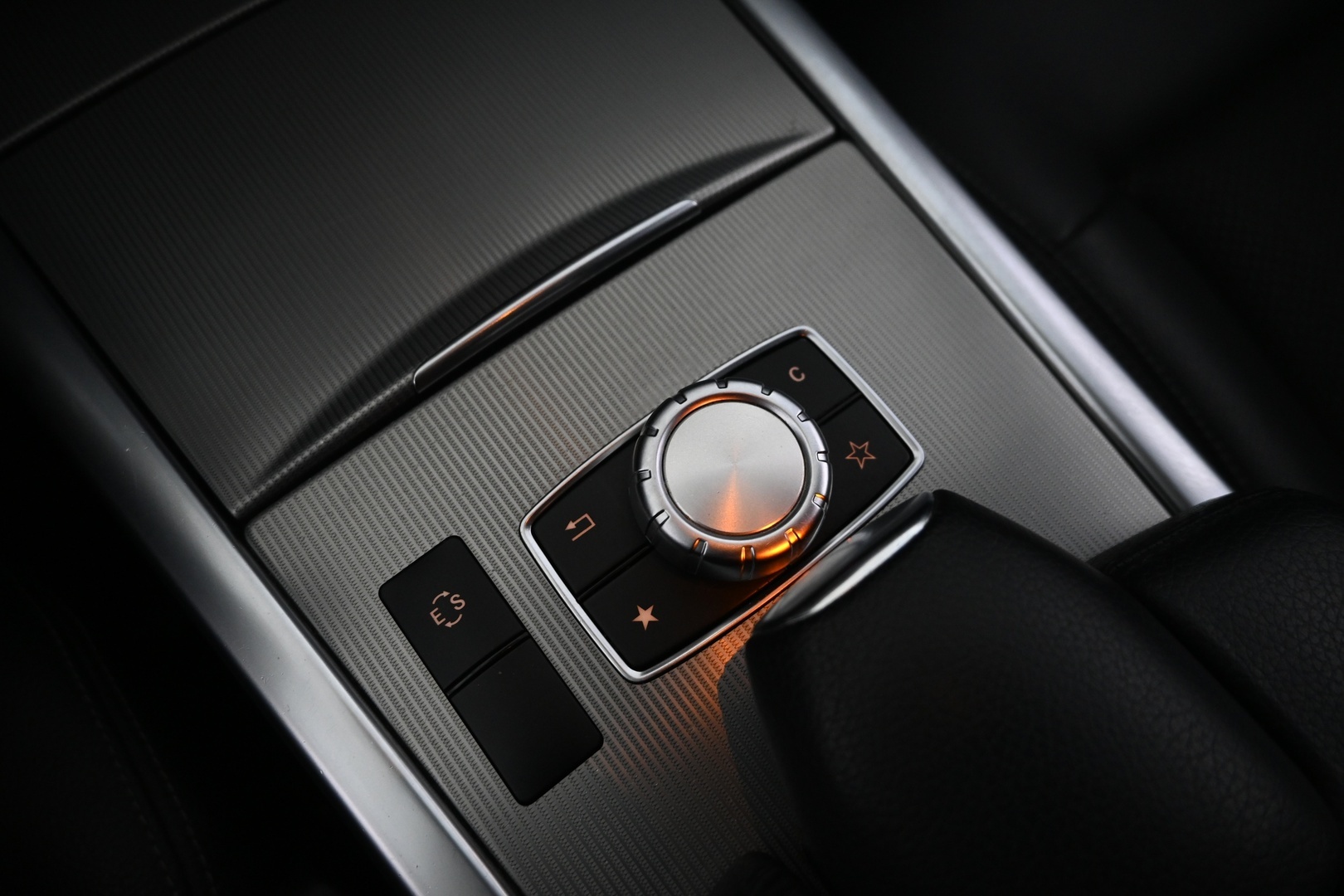 MERCEDES-BENZ E 2014