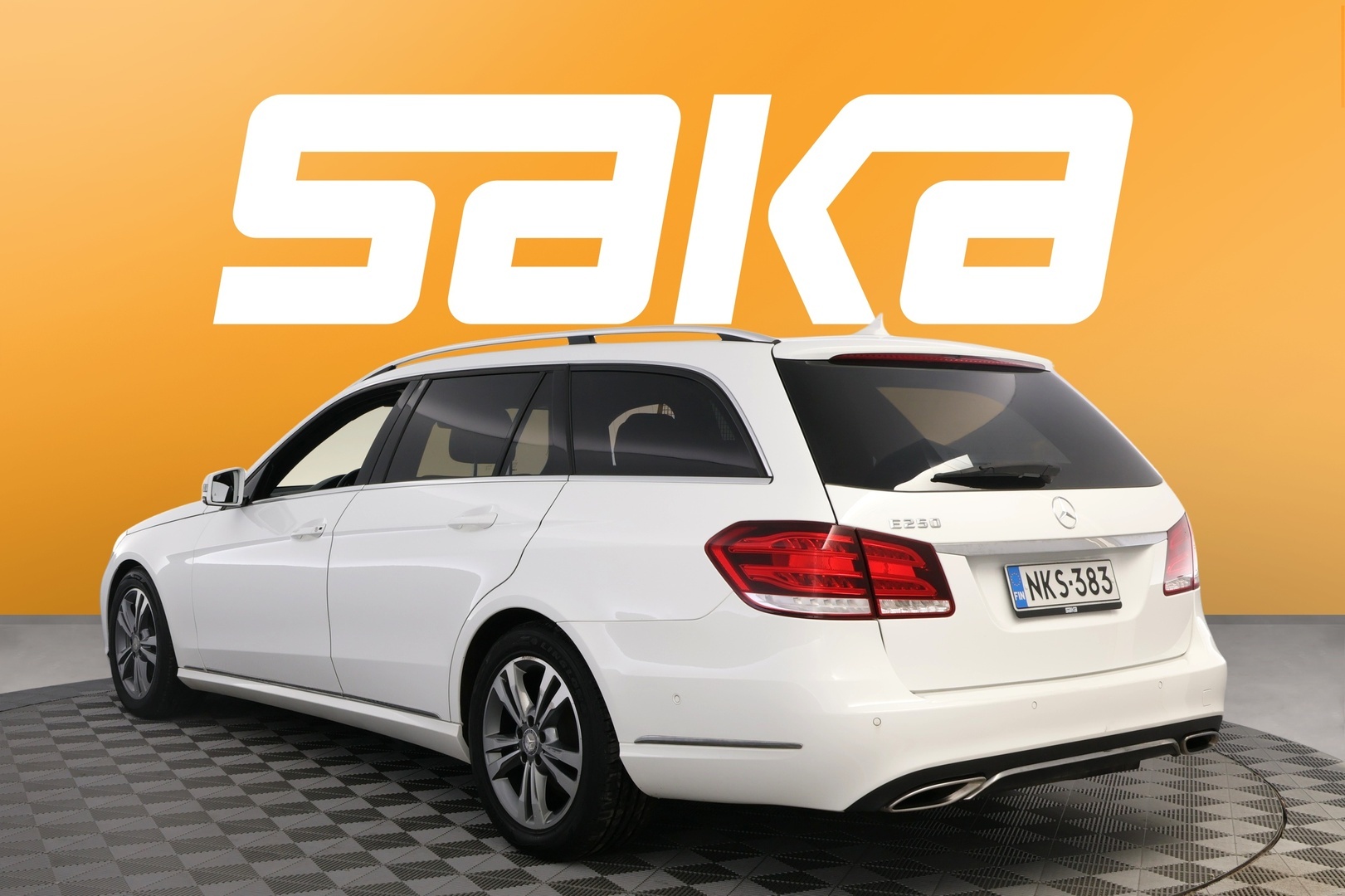 MERCEDES-BENZ E 2014