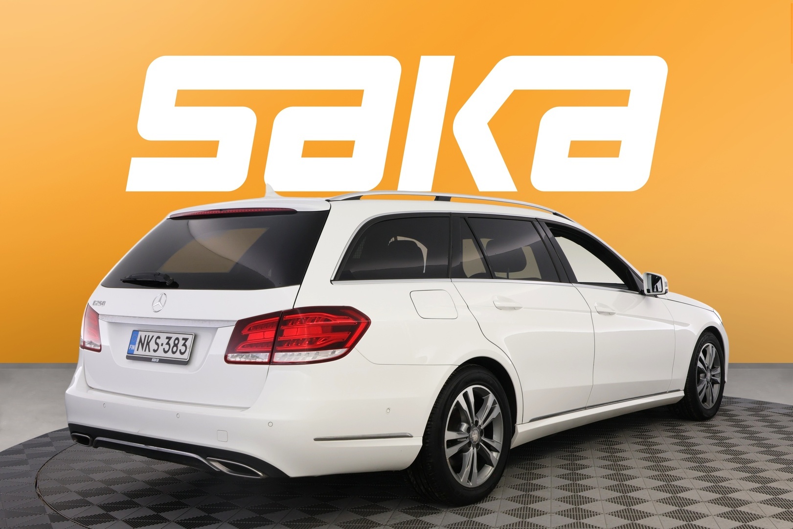 MERCEDES-BENZ E 2014