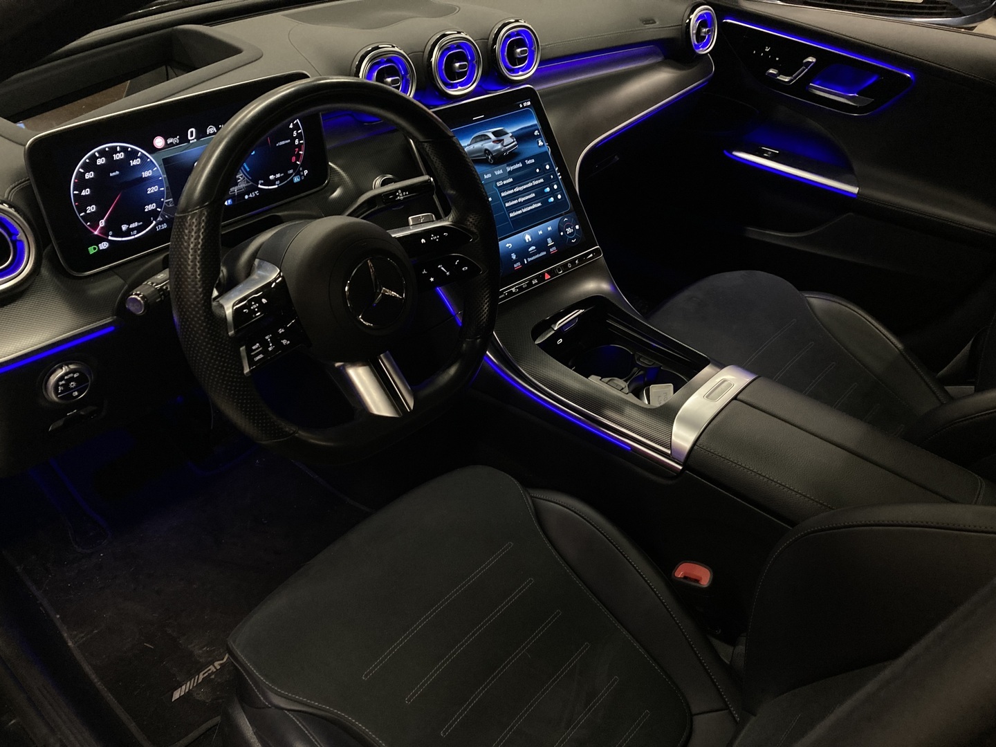 MERCEDES-BENZ C 2022